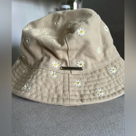 O’Neill Bucket Hat 🌼 - Picture 2 of 5